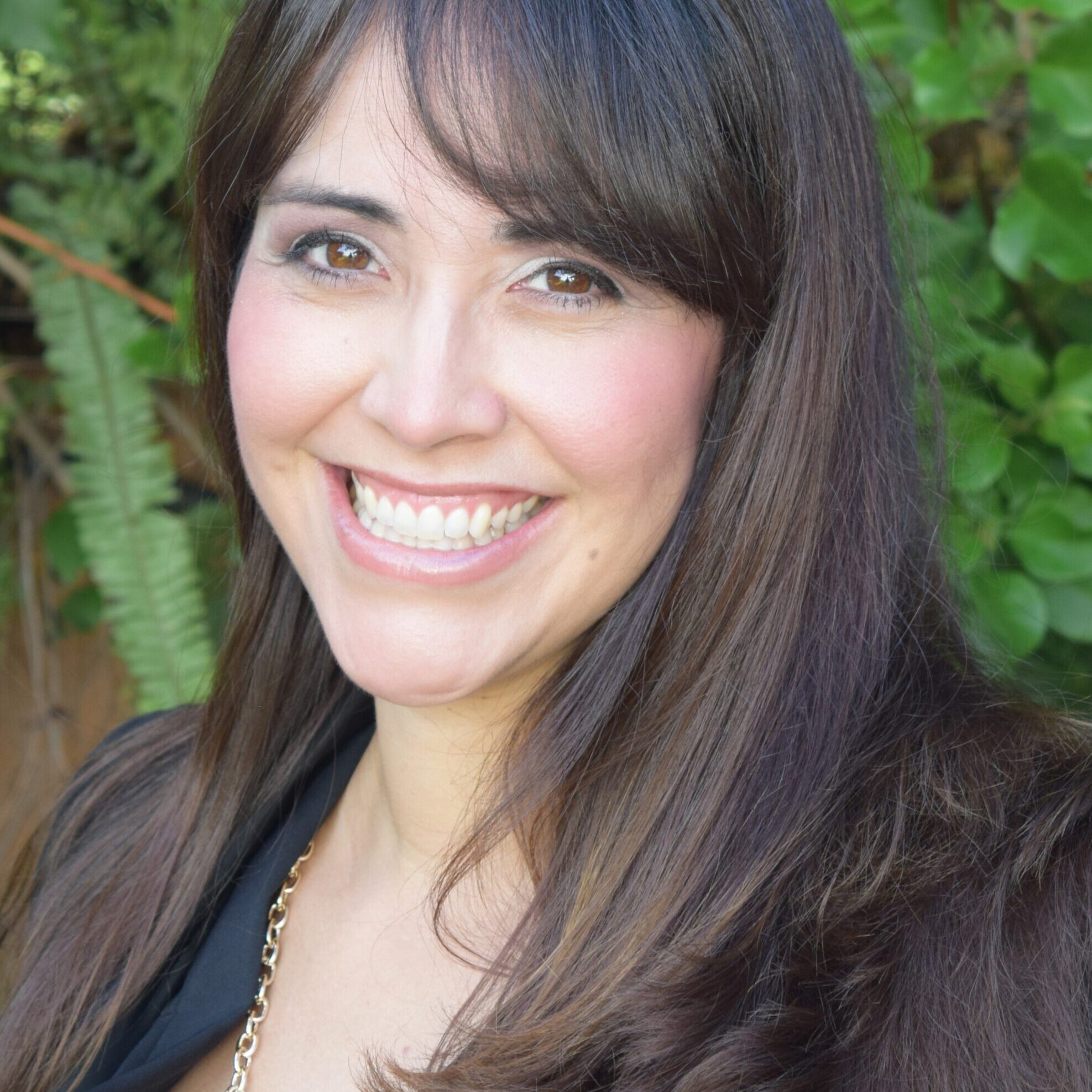 SummerS_Headshot2015_Profile (2) SummerS_Headshot2015_Profile (2)